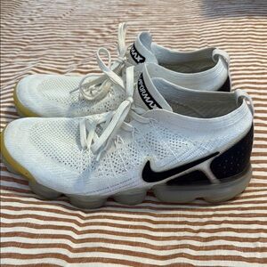 Nike White and Black Vapormax Flyknit Sneakers